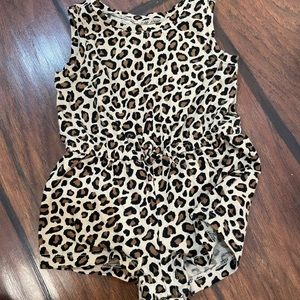 Old navy cheetah romper 3-6 months snaps